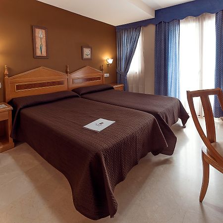 Hotel Tocina Business Albolote Buitenkant foto