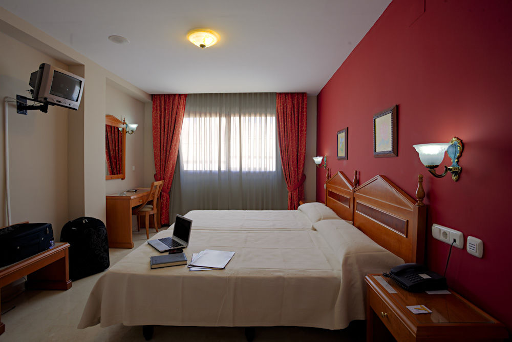 Hotel Tocina Business Albolote Kamer foto